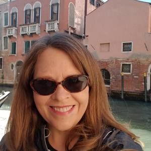 Meet your Posher, Rachel